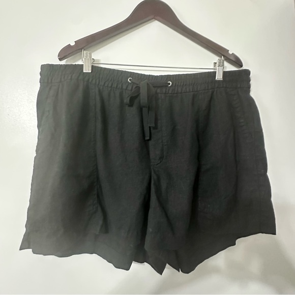 GAP Pants - Gap Black Shorts Summer Size XL